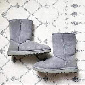 Ugh Classic Short Grey